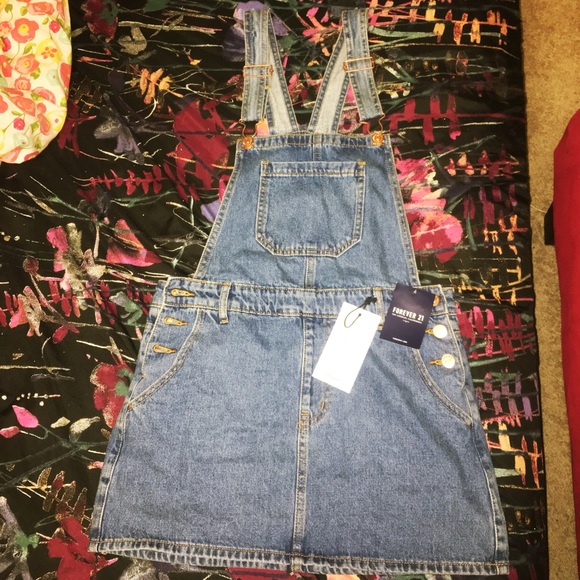 Forever 21 Dresses & Skirts - NWT skirt overalls 💕